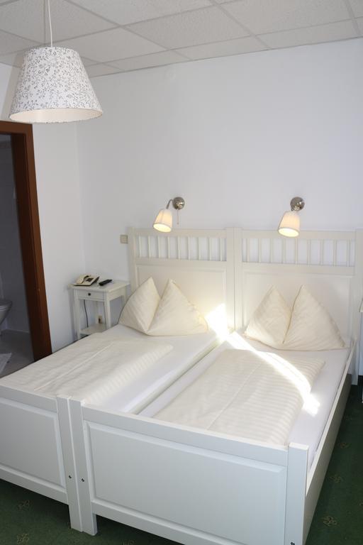 Hotel Gasthof Kasino Villach Quarto foto