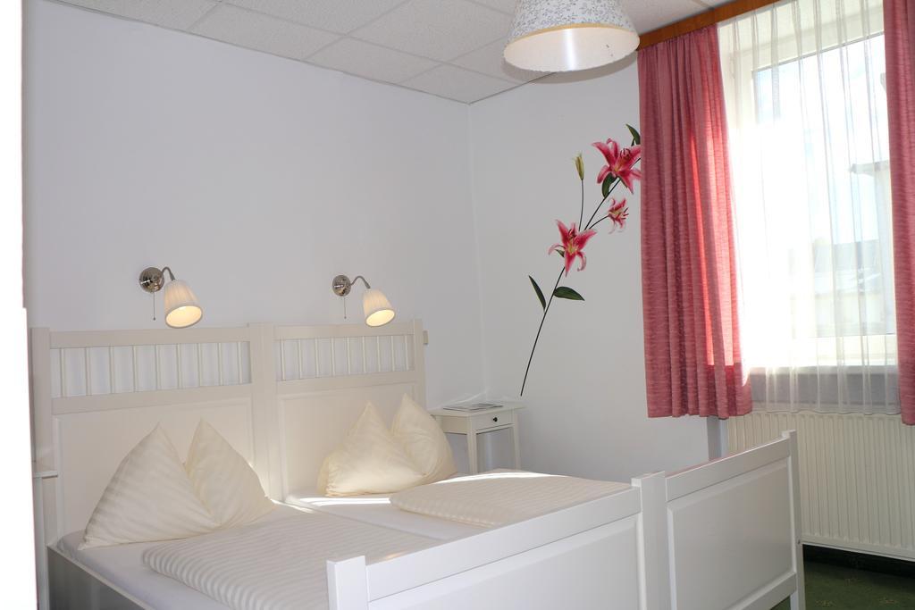 Hotel Gasthof Kasino Villach Quarto foto